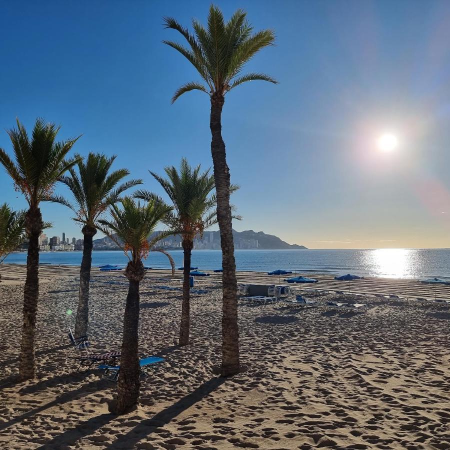 Apartamento Sunset Waves Benidorm Julieta Vistas Al Mar Premium 200 Mt2 Con Jacuzzi En Terraza Exterior foto