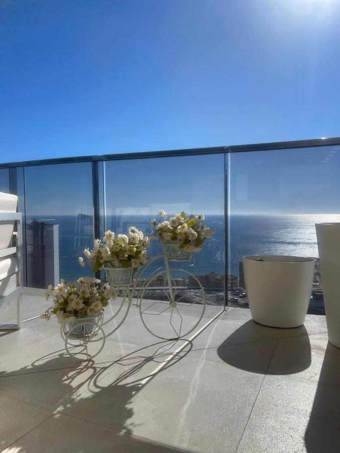 Apartamento Sunset Waves Benidorm Julieta Vistas Al Mar Premium 200 Mt2 Con Jacuzzi En Terraza Exterior foto