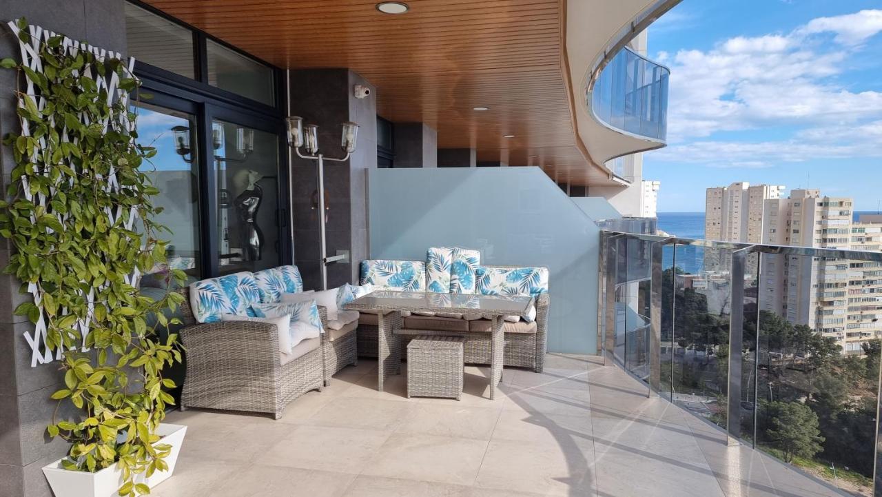 Apartamento Sunset Waves Benidorm Julieta Vistas Al Mar Premium 200 Mt2 Con Jacuzzi En Terraza Exterior foto