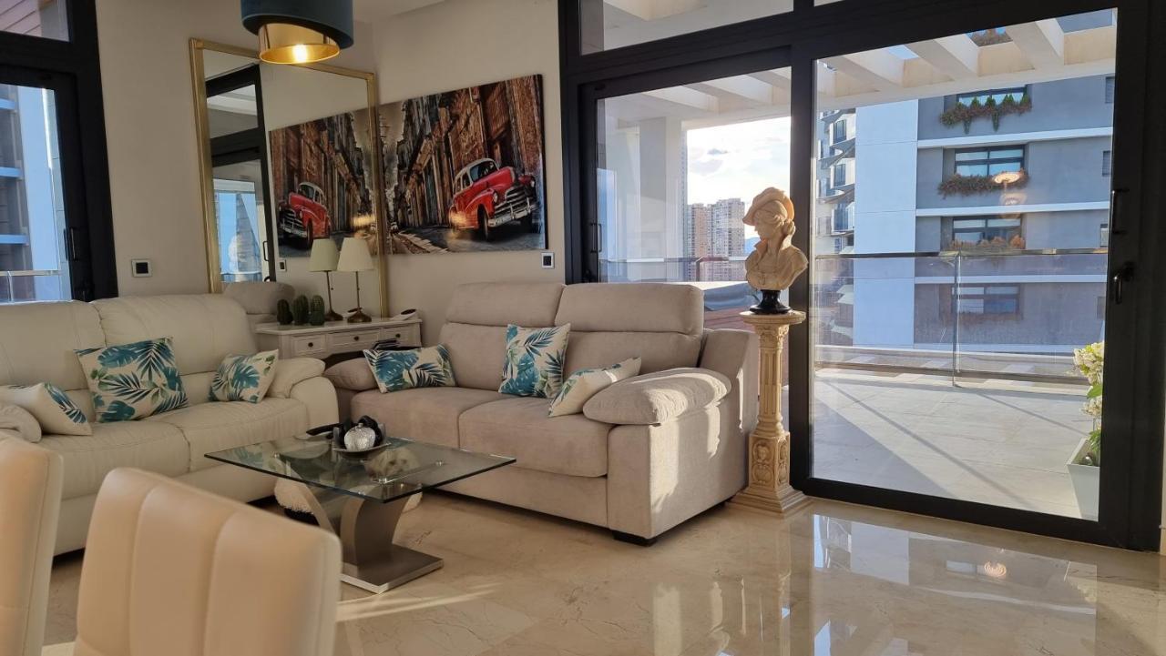 Apartamento Sunset Waves Benidorm Julieta Vistas Al Mar Premium 200 Mt2 Con Jacuzzi En Terraza Exterior foto