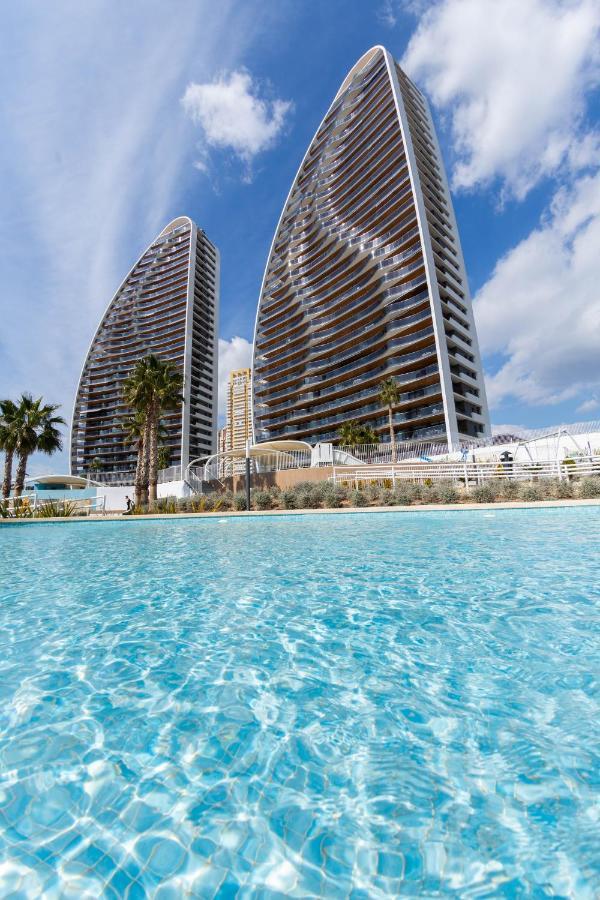 Apartamento Sunset Waves Benidorm Julieta Vistas Al Mar Premium 200 Mt2 Con Jacuzzi En Terraza Exterior foto