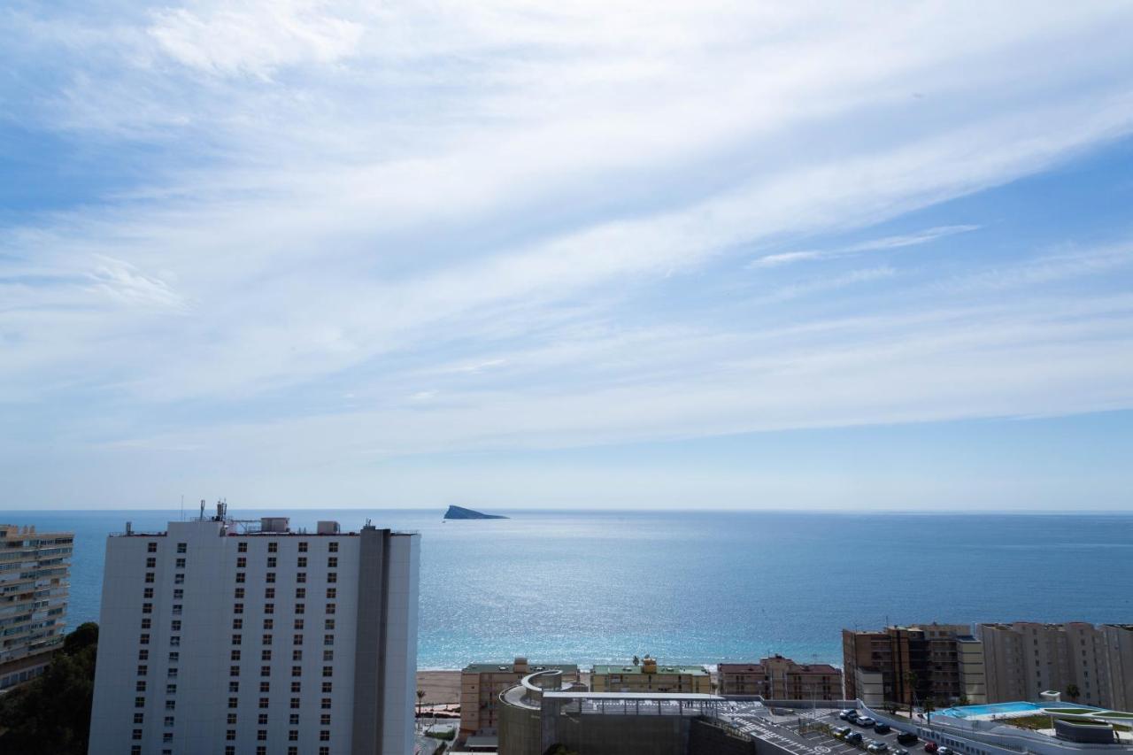 Apartamento Sunset Waves Benidorm Julieta Vistas Al Mar Premium 200 Mt2 Con Jacuzzi En Terraza Exterior foto