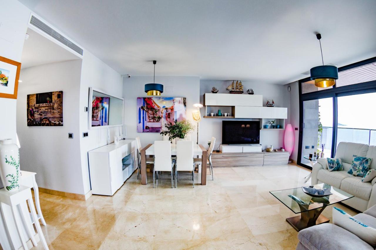 Apartamento Sunset Waves Benidorm Julieta Vistas Al Mar Premium 200 Mt2 Con Jacuzzi En Terraza Exterior foto