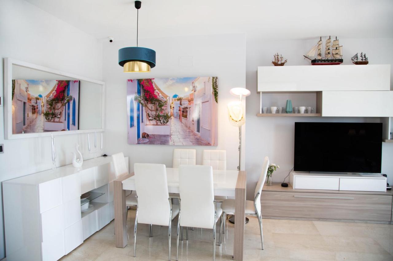 Apartamento Sunset Waves Benidorm Julieta Vistas Al Mar Premium 200 Mt2 Con Jacuzzi En Terraza Exterior foto