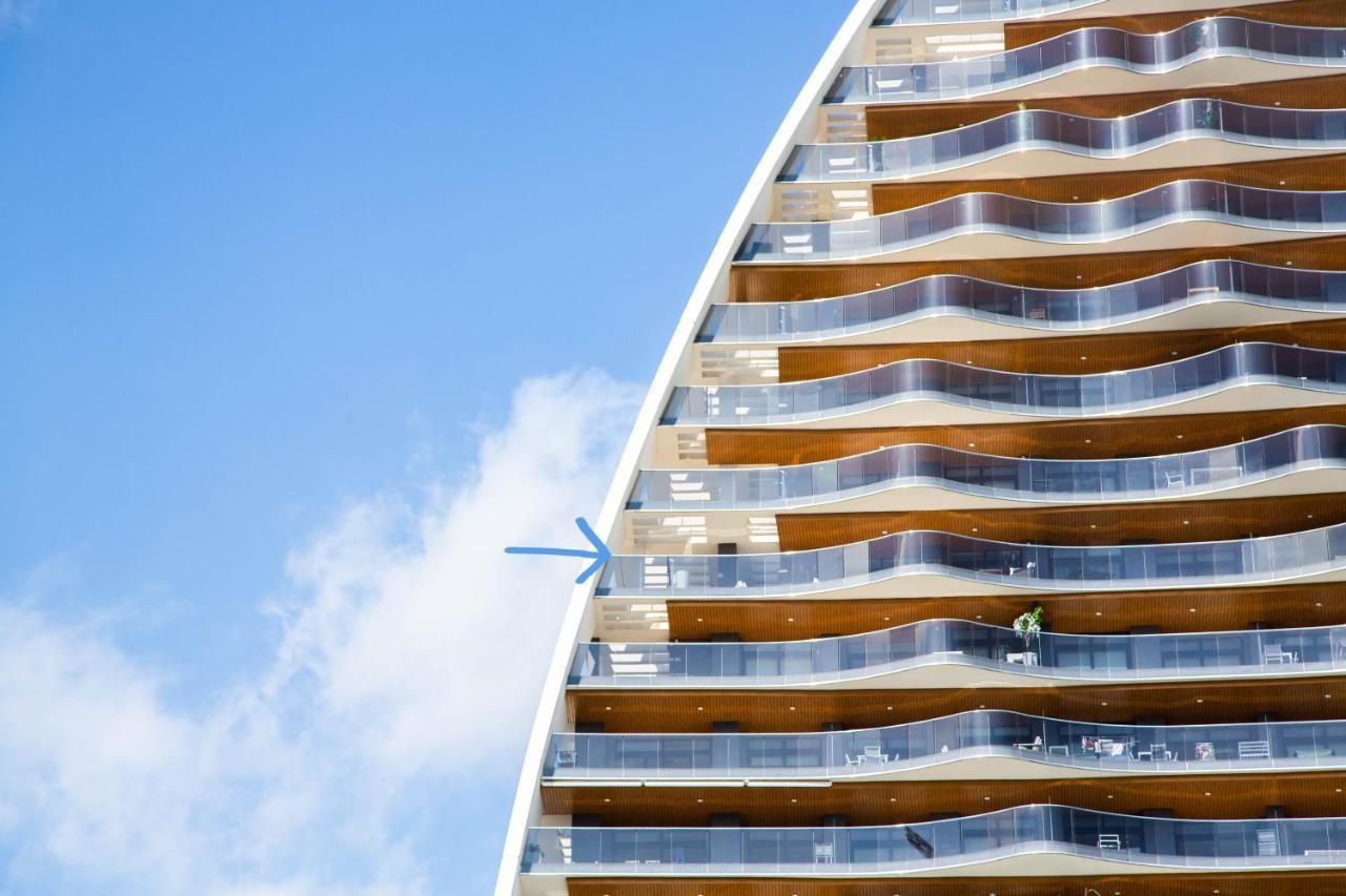 Apartamento Sunset Waves Benidorm Julieta Vistas Al Mar Premium 200 Mt2 Con Jacuzzi En Terraza Exterior foto